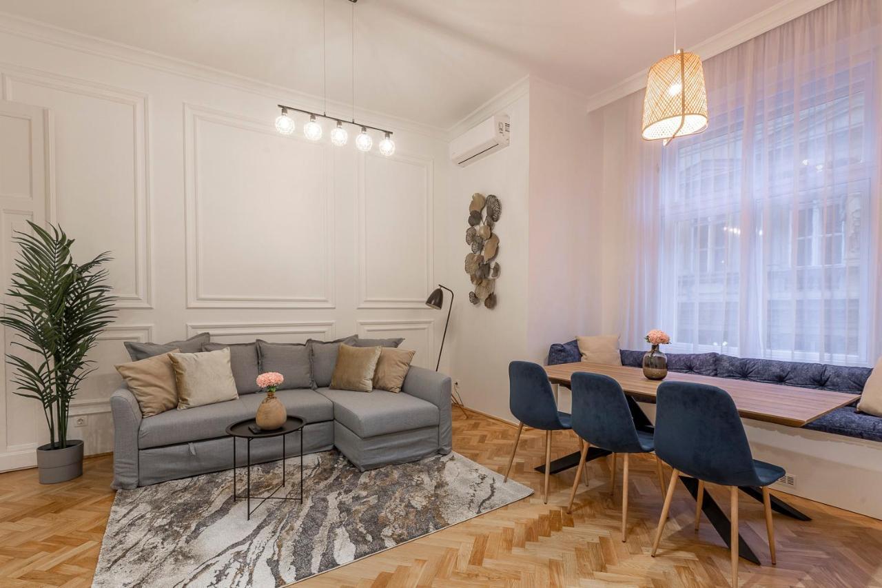 Glamorous Modern Apartment In The Hearth Of Budapest Eksteriør billede