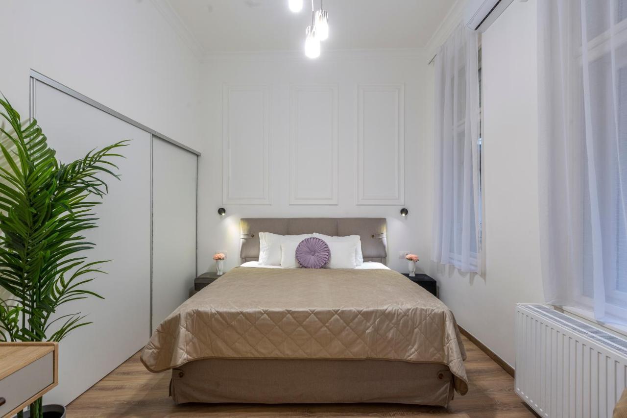 Glamorous Modern Apartment In The Hearth Of Budapest Eksteriør billede